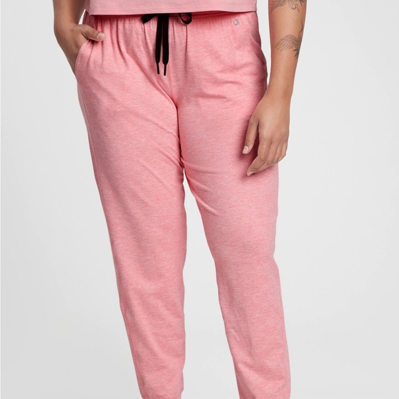 NWT GapFit Brushed Tech Jersey Joggers Color: Pink starburst medium - Picture 3 of 5